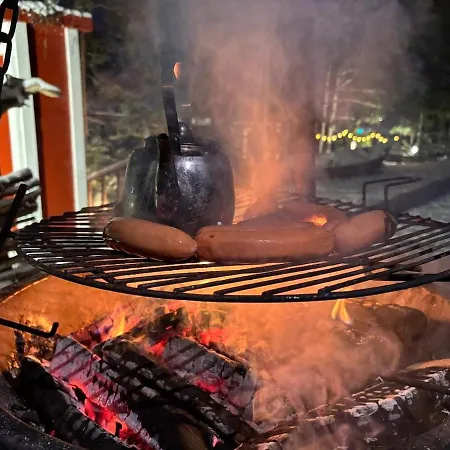 Unique Houseboat On The With Wood-fired Sauna * Heinola