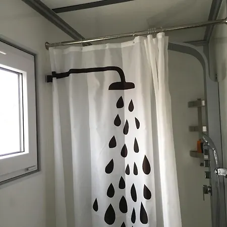 Πλωτό κατάλυμα Unique Houseboat On The With Wood-fired Sauna *